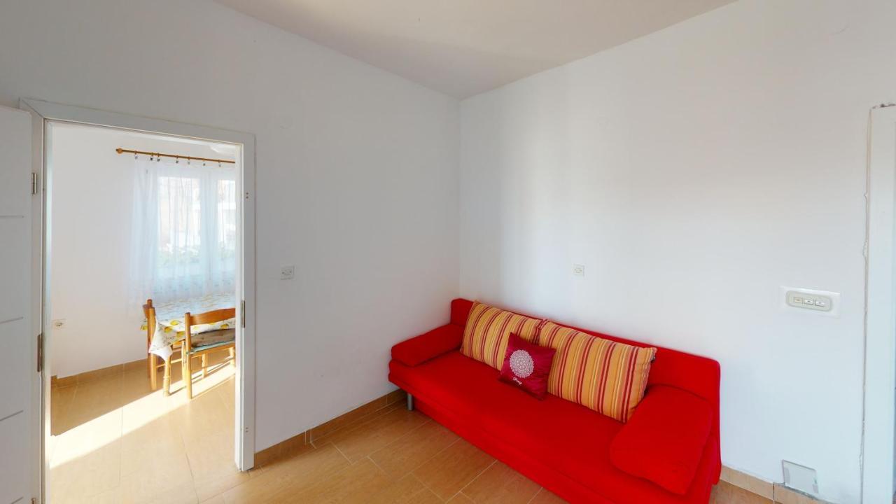 Apartments Riva Метайна Экстерьер фото