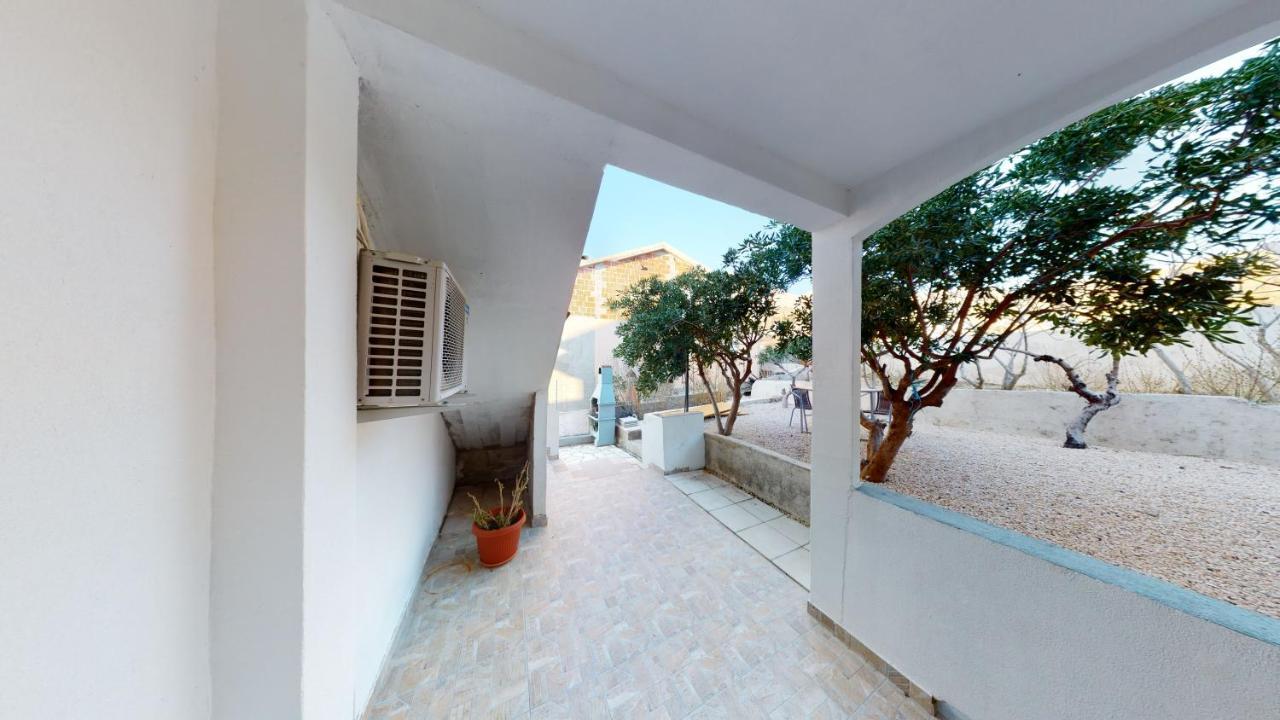 Apartments Riva Метайна Экстерьер фото