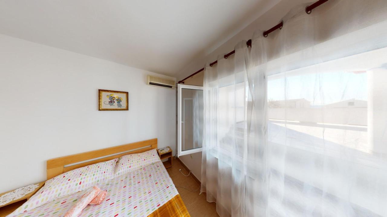 Apartments Riva Метайна Экстерьер фото