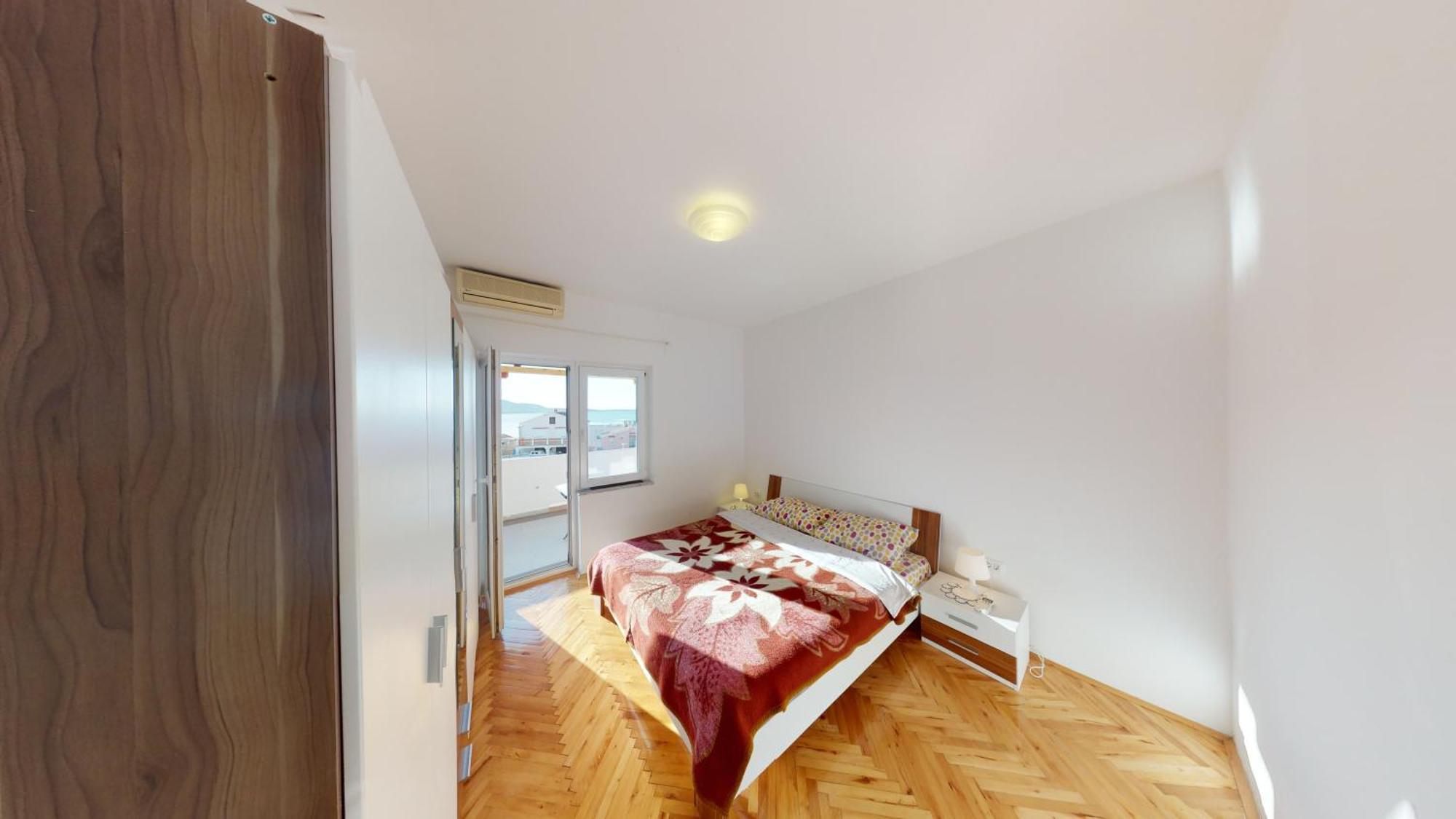Apartments Riva Метайна Экстерьер фото